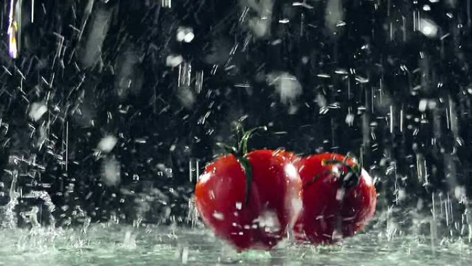 落水和西红柿