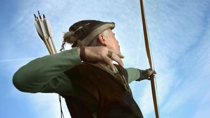 高清超慢动作: 中世纪弓箭手猎鸟