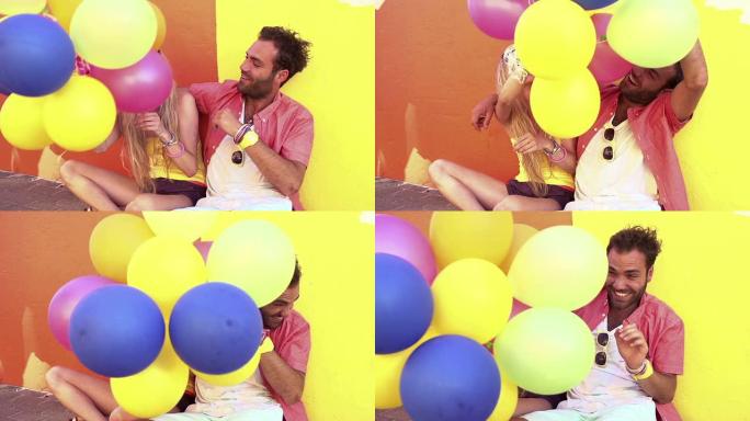 快乐的气球情侣
