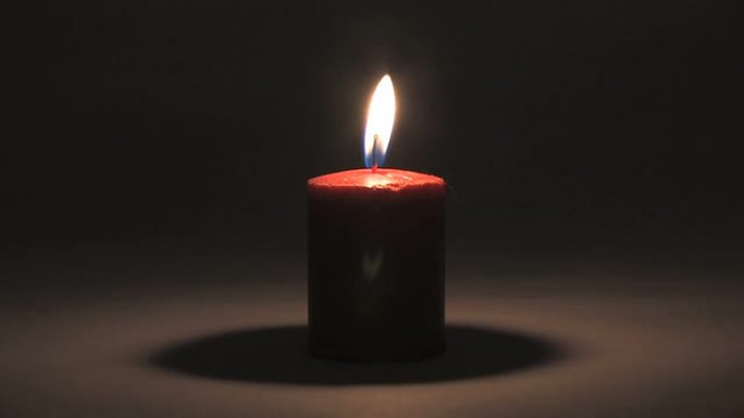 黑暗中的蜡烛1