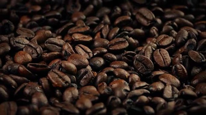 美味咖啡豆旋转微距拍摄