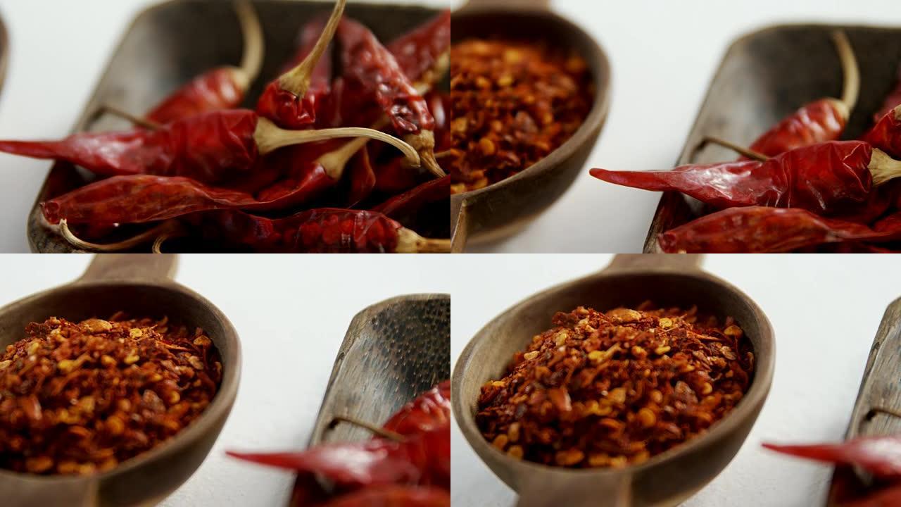 4k碗中的干红辣椒和碎红辣椒