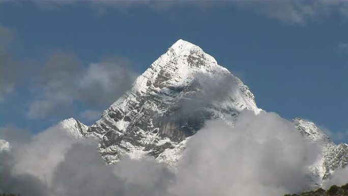 喜马拉雅峰上的云延时