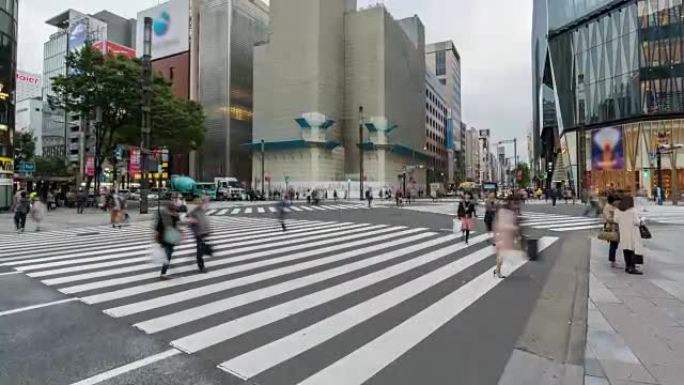 延时: 行人在银座穿越日本东京