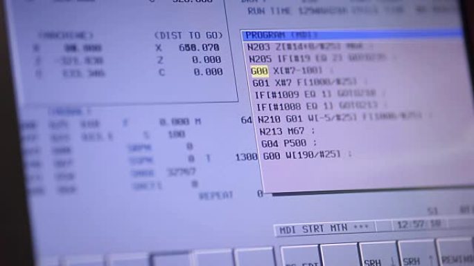 工业屏幕显示参数。数控机床的工作