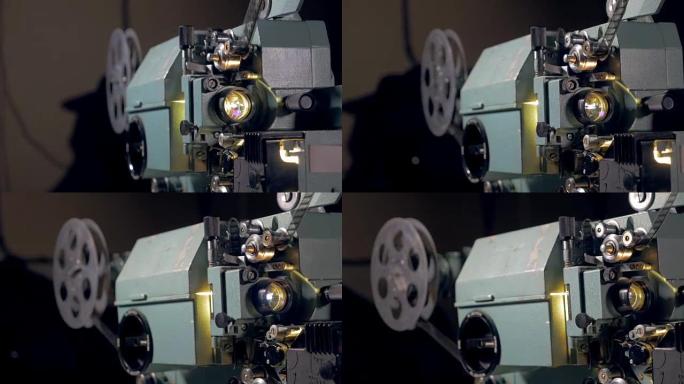 旧机械电影放映机工作