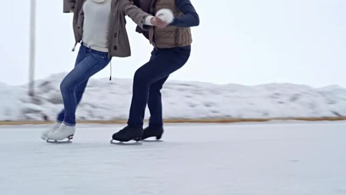 无法识别的情侣花样滑冰
