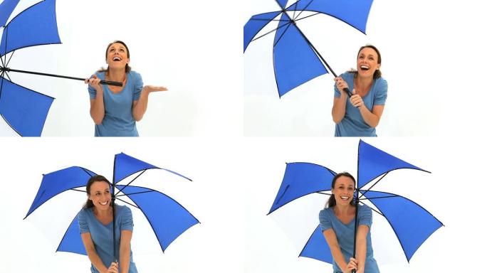 带伞的幸福女人