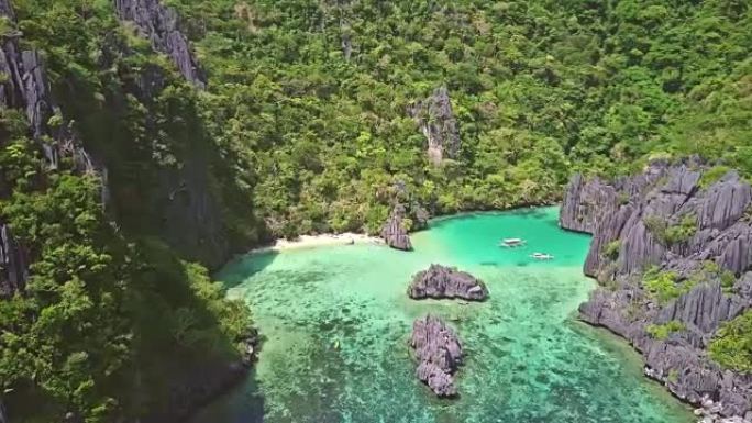 菲律宾巴拉望乌布贡岛透明水域鸟瞰图
