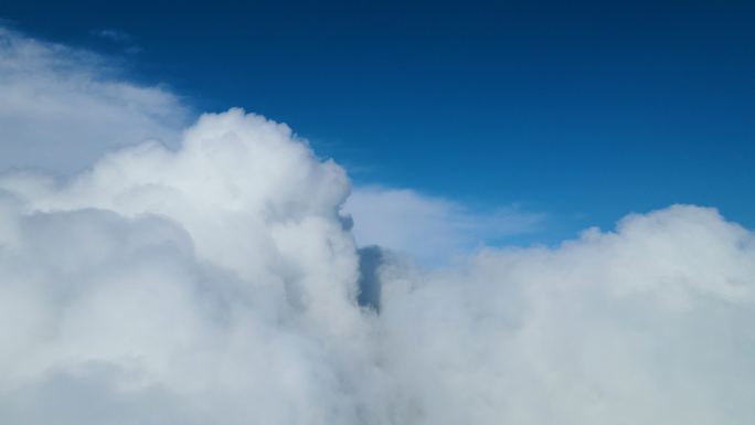 山顶的蓝天白云云海4K航拍