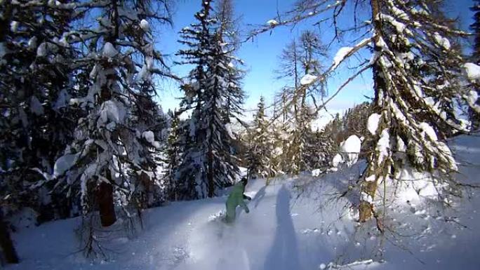 雪地骑车粉