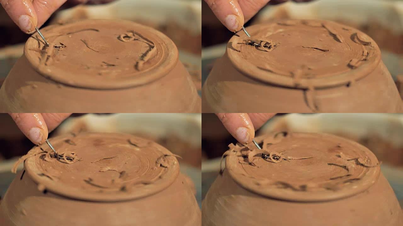 最终加工过程中粘土碗底部的详细视图。