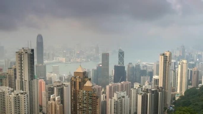 太平山顶的香港景色。平移镜头。