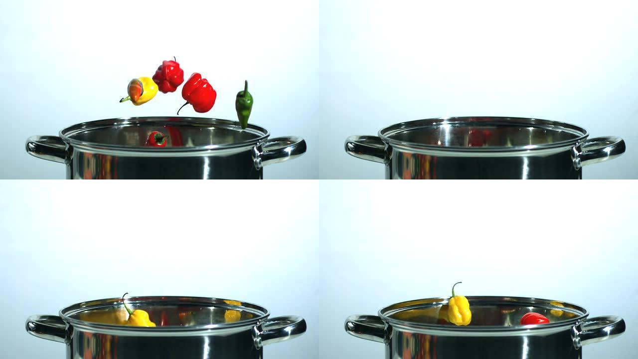 各种辣椒掉进锅里