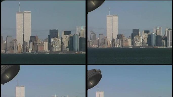 纽约市世界贸易中心（中，右）2001年8月，船上