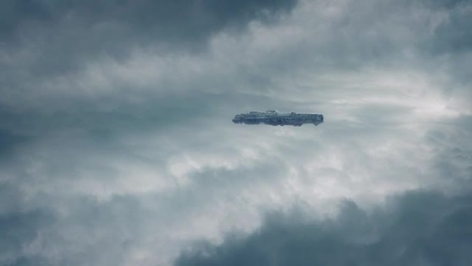 云中的太空飞船
