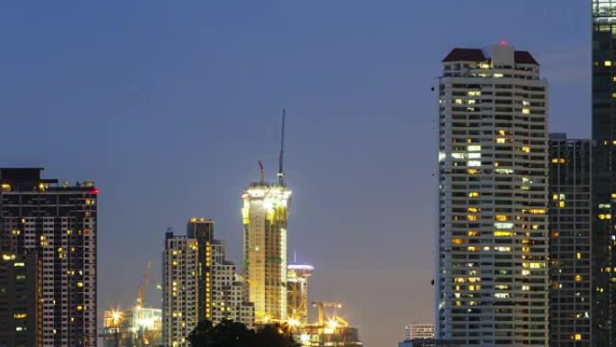 昼夜匹配: 延时施工: 4k延时 (4096x2160) 昼夜: 泰国曼谷的建筑工地。