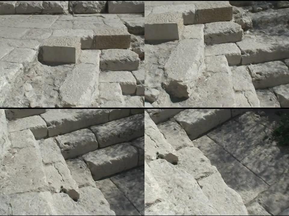 罗马台阶进入耶路撒冷贝塞斯达的水池