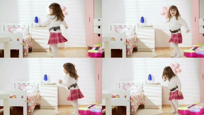 高清多莉: 小女孩在她的房间里跳舞