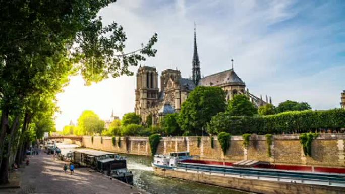 巴黎圣母院和法国塞纳河