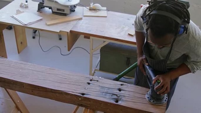 木匠用机器4k抛光木材