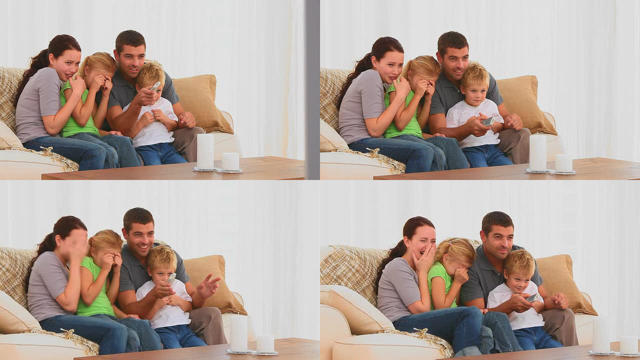 家庭观看恐怖电影