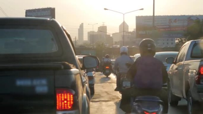 泰国曼谷早上交通堵塞高峰时段