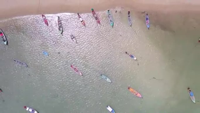 泰国普吉岛海滩鸟瞰渔船
