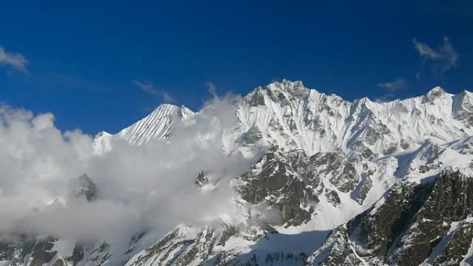 雪山的时光倒流。尼泊尔，喜马拉雅山