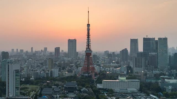日落时的东京塔