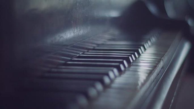 钢琴键盘特写