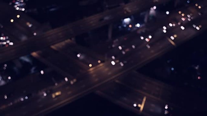 夜间视频4k的交通顶视图。