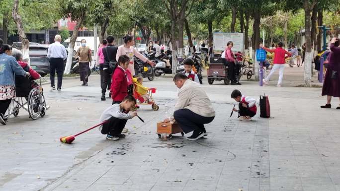 街头练书法练字毛笔字书法艺术