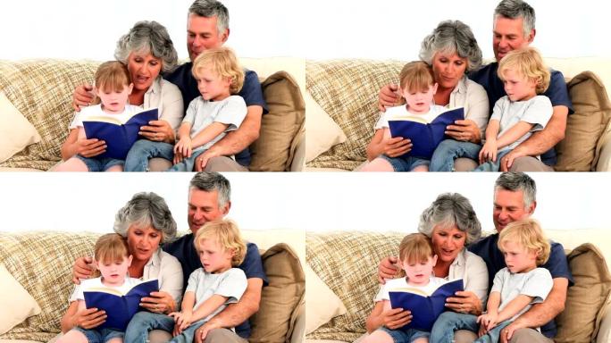 祖父母给孙子孙女读书