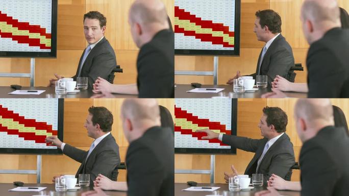 高清: 轮椅高管演讲