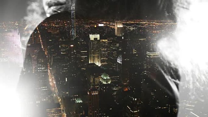 非洲女孩晚上在纽约与城市灯光双重曝光