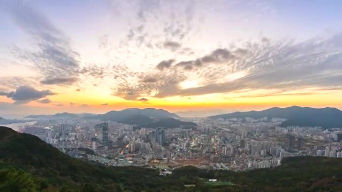 4K.韩国釜山市城市景观的延时视图