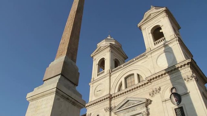 天合光能&#224；dei Monti教堂和方尖碑