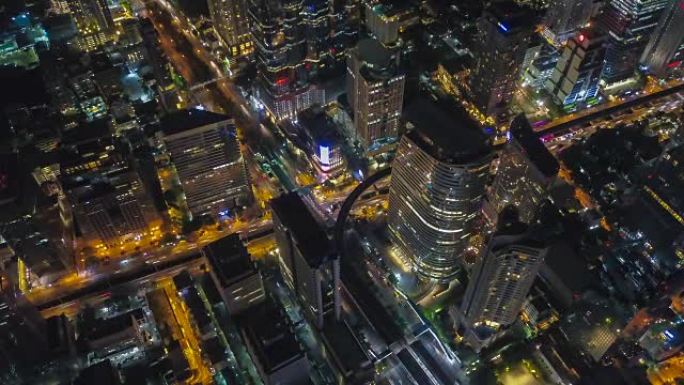 泰国曼谷市崇农西的延时夜城市景观鸟瞰图与MahaNakhon大楼