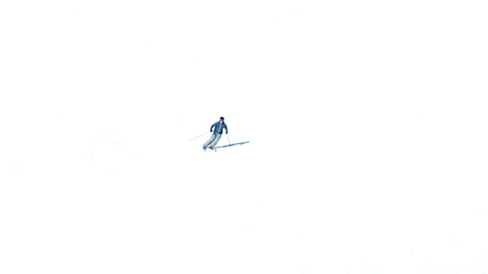 纯白色斜坡上的滑雪者