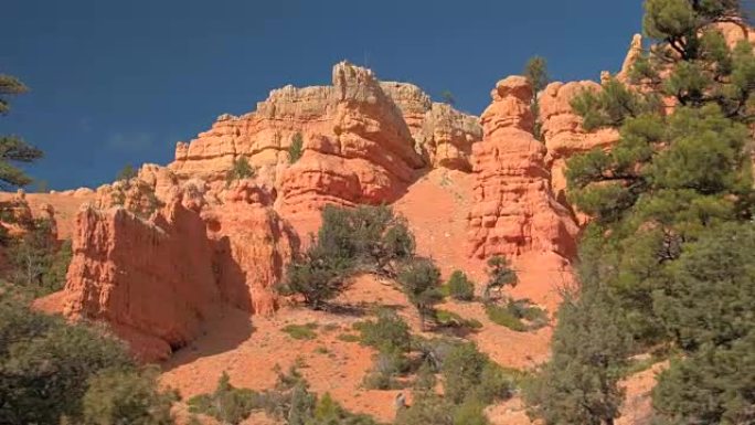 特写: 布莱斯峡谷国家公园令人惊叹的红岩hoodoo地层