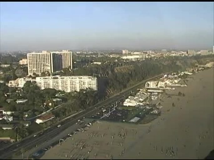 洛杉矶:圣塔莫尼卡海滩，洛杉矶警局直升机