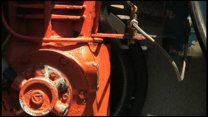 （HD1080i）内燃机：橙色