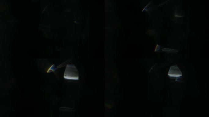 玻璃/水晶的泄漏反射，使五颜六色的抽象棱镜人物。易于在混合/叠加模式下使用的真实镜头光斑。