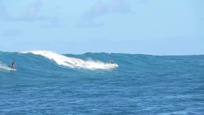 拖曳冲浪大浪慢动作