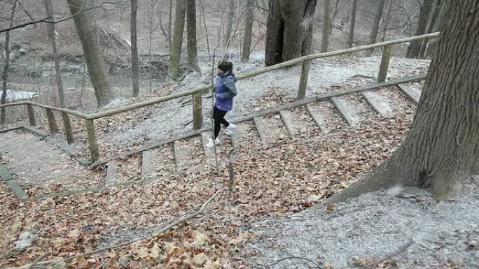 跑下楼梯跑下楼梯下雪雪花