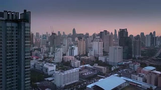 早上曼谷市的鸟瞰图