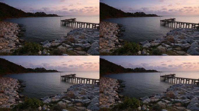 泰国美丽的大海桥木