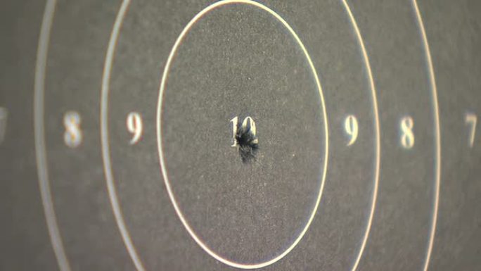 子弹射穿目标子弹射穿目标