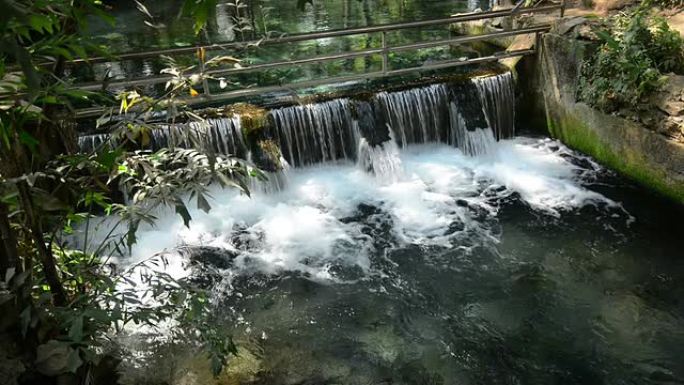 泰国美丽的瀑布